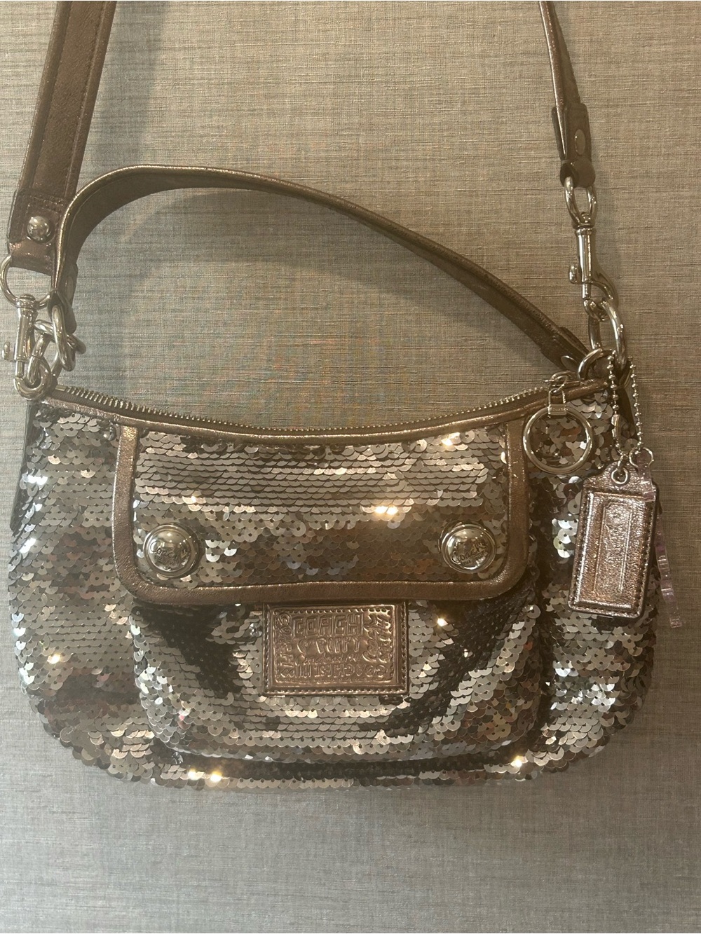 Coach- Sequined Shoulder Bag in Gray